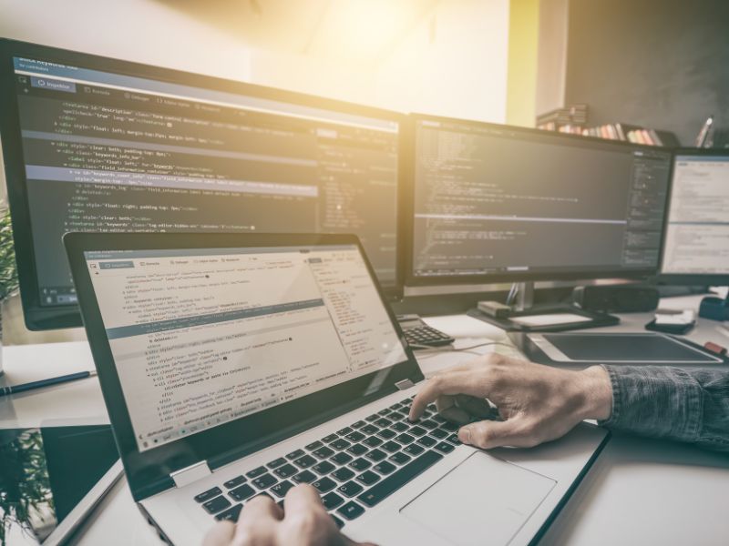 Headless CMS c&oacute; thể gi&uacute;p c&aacute;c lập tr&igrave;nh vi&ecirc;n tăng th&ecirc;m hiệu suất