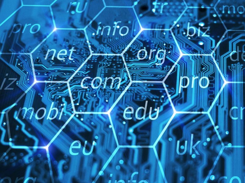 Domain được hiếu l&agrave; địa chỉ web duy nhất gi&uacute;p người d&ugrave;ng truy cập v&agrave;o trang web của bạn tr&ecirc;n internet