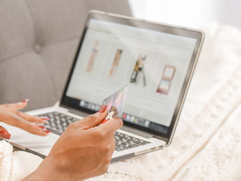 Website c&oacute; vai tr&ograve; quan trọng trong hoạt động b&aacute;n h&agrave;ng của doanh nghiệp